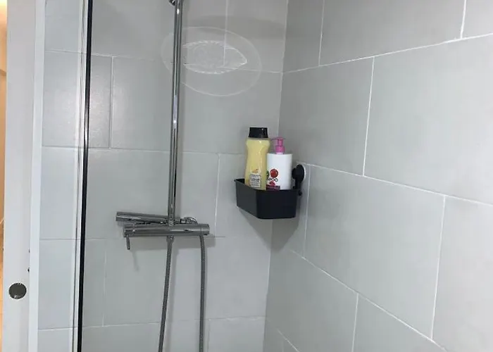 Apartman Luminosa En Piso Compartido *